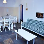 Aparthotel Tasmaria Paphos