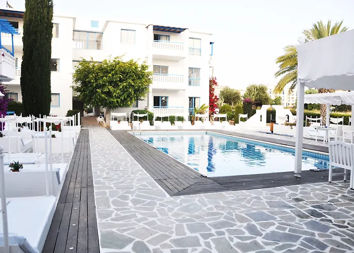 Apartahotel Tasmaria 3*