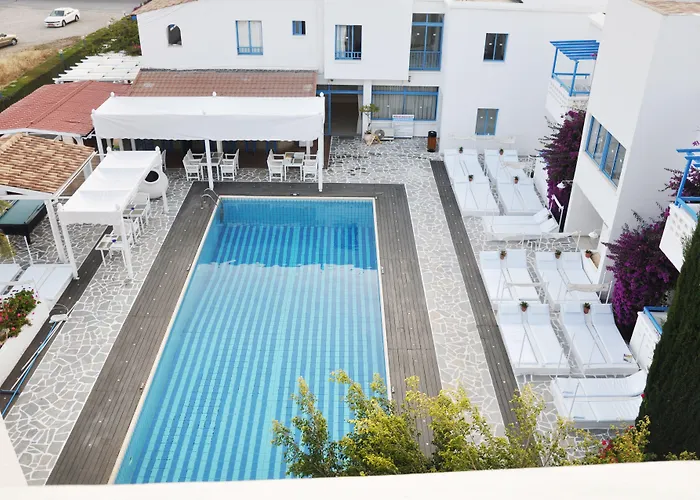 Tasmaria Apartahotel 3*