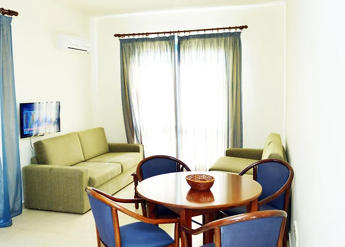 Apartahotel Tasmaria 3*