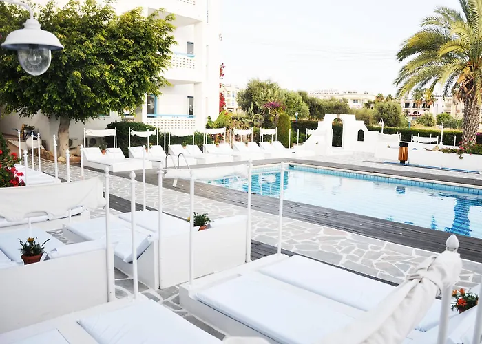 Apartahotel Tasmaria Paphos